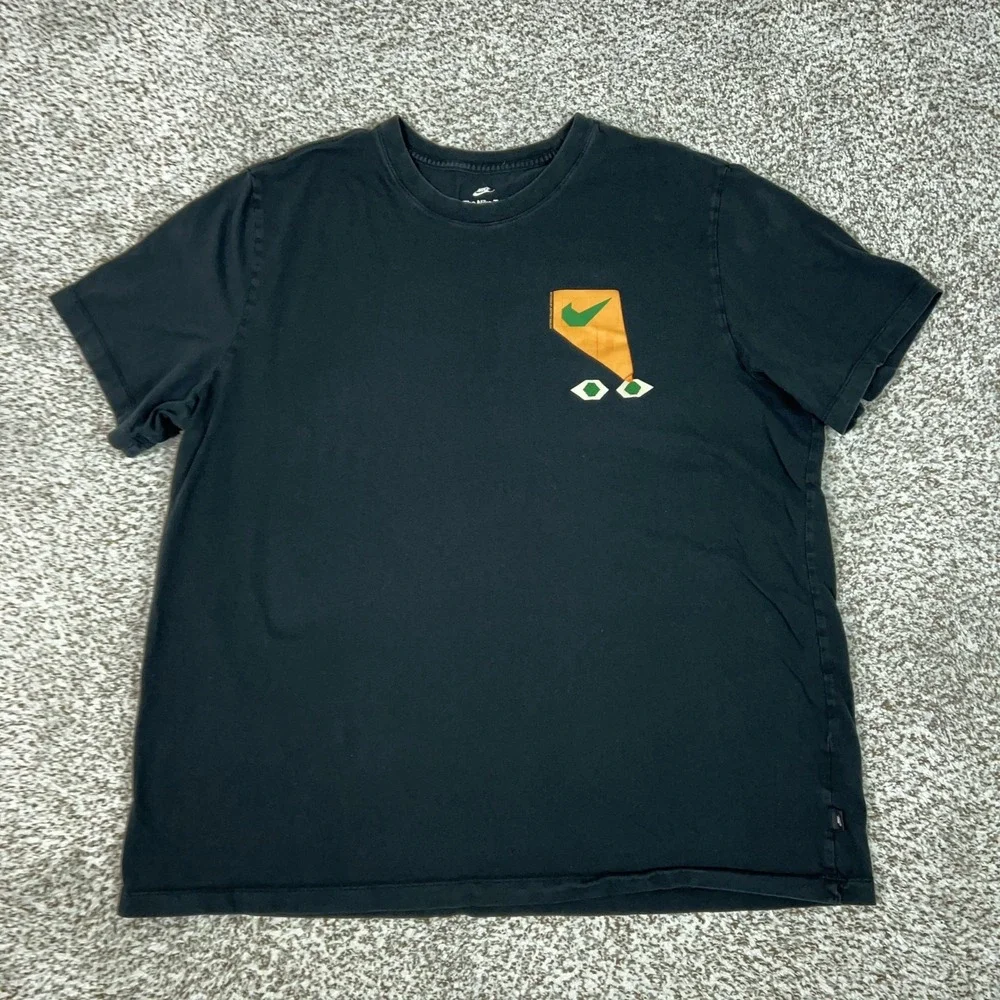 Nike Shirt Mens 2XL Black The Nike Tee Swoosh Eyes Graphic Tee T‎ Casual Street